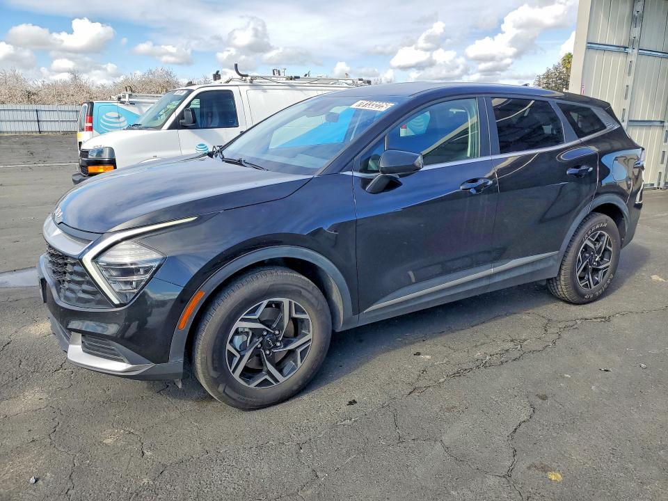 2025 KIA Sportage lx