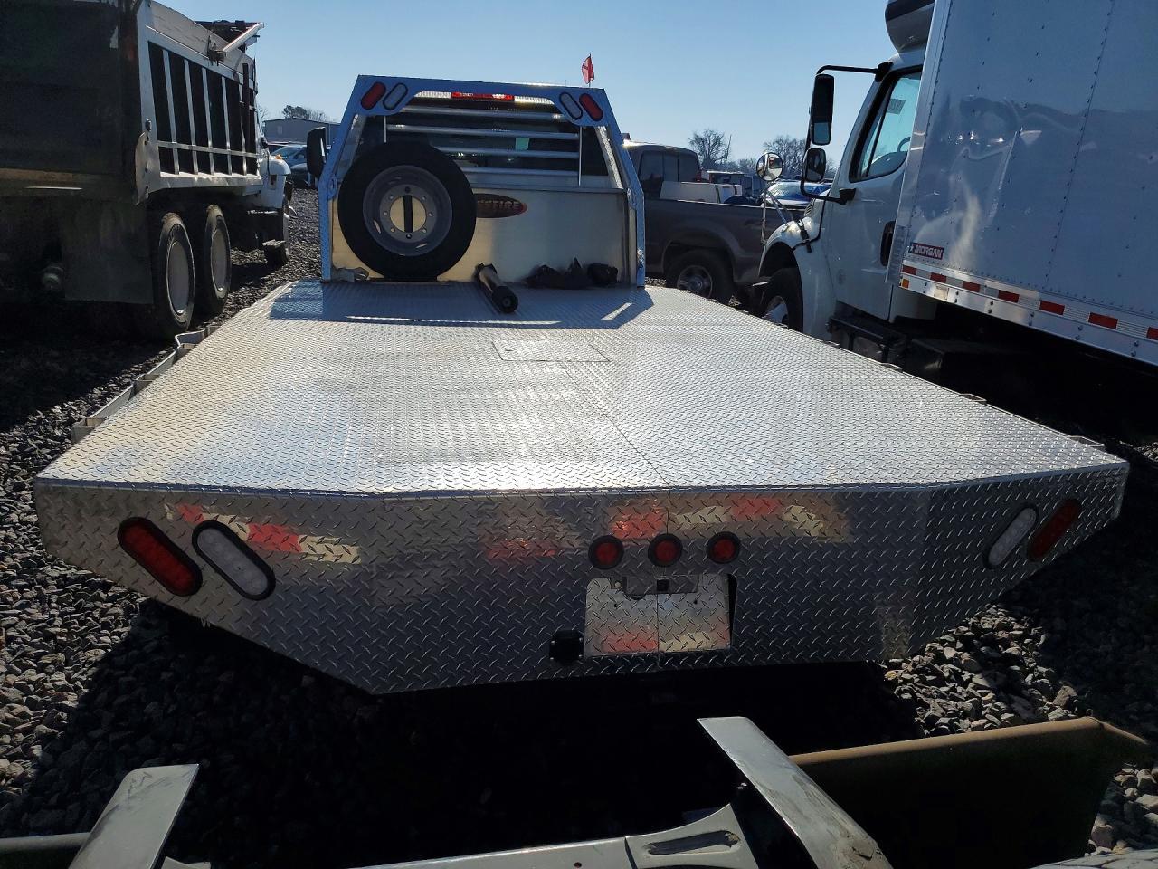 2023 Chevrolet 2023 International GM515 Flatbed Truck
