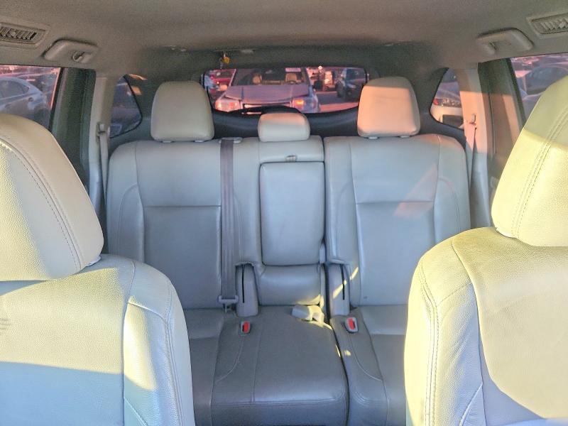 2016 Toyota Highlander le