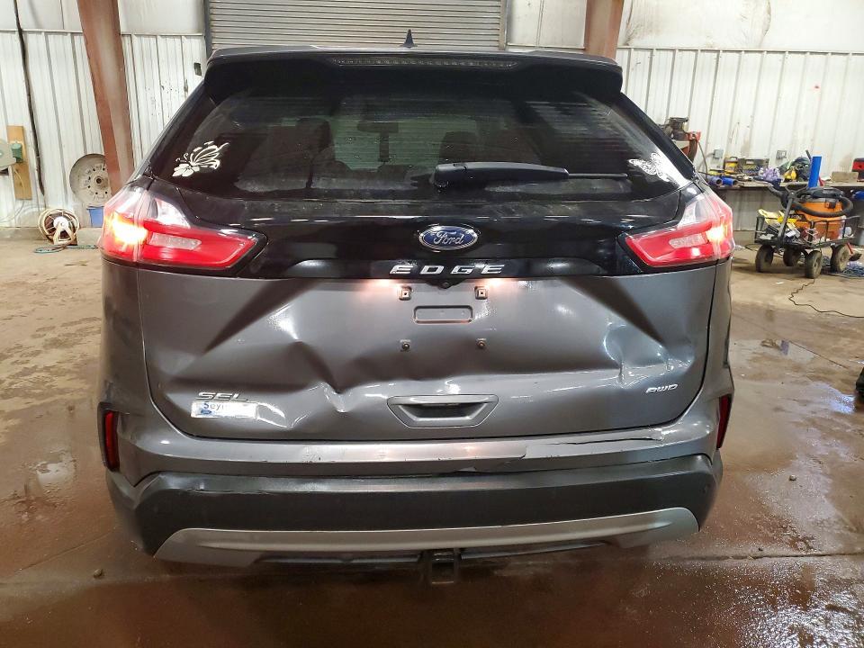 2021 Ford Edge sel