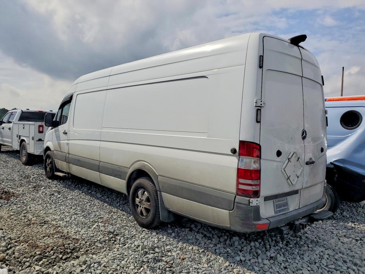 2017 Mercedes-Benz Sprinter 2500 Utility / Service van