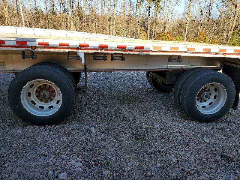 2001 East Manufacturing Flatbed Trailer