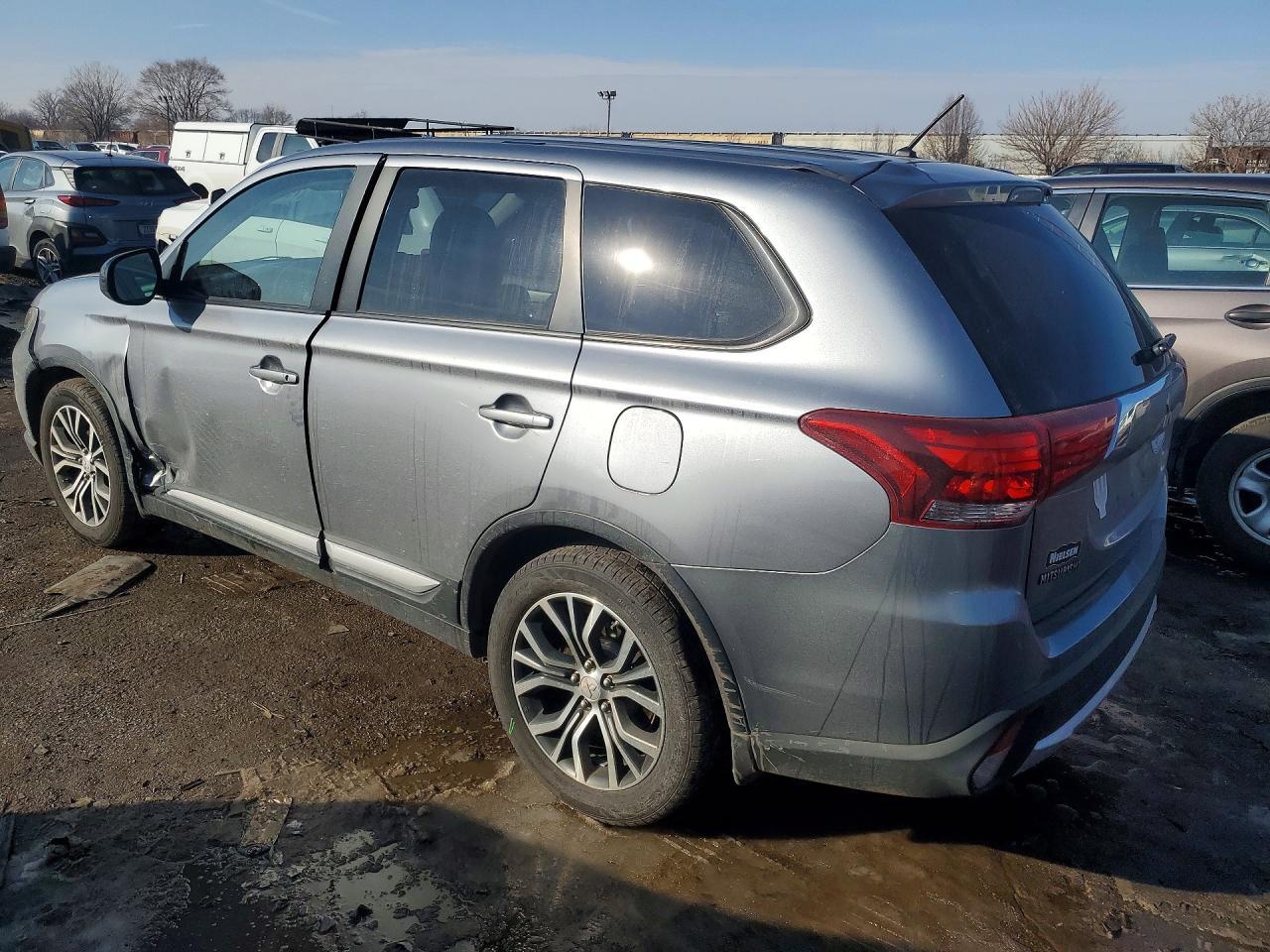 2016 Mitsubishi Outlander es