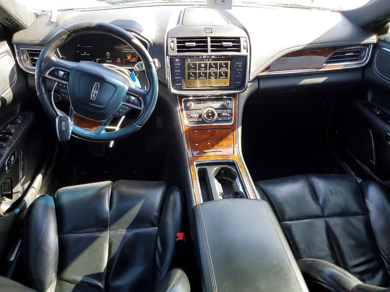 2017 Lincoln Continental Select
