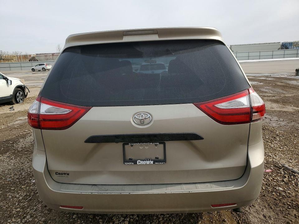 2015 Toyota Sienna