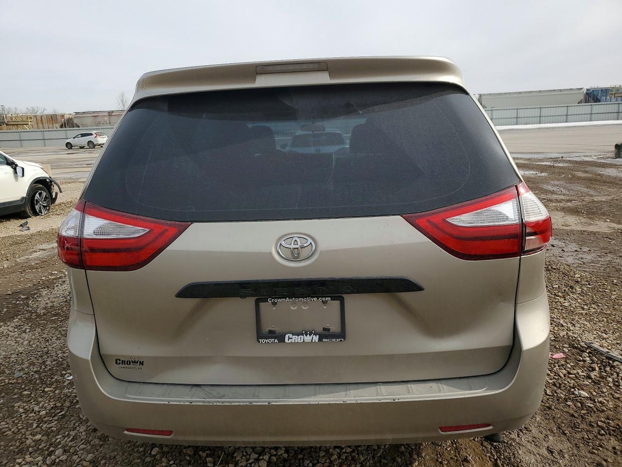 2015 Toyota Sienna