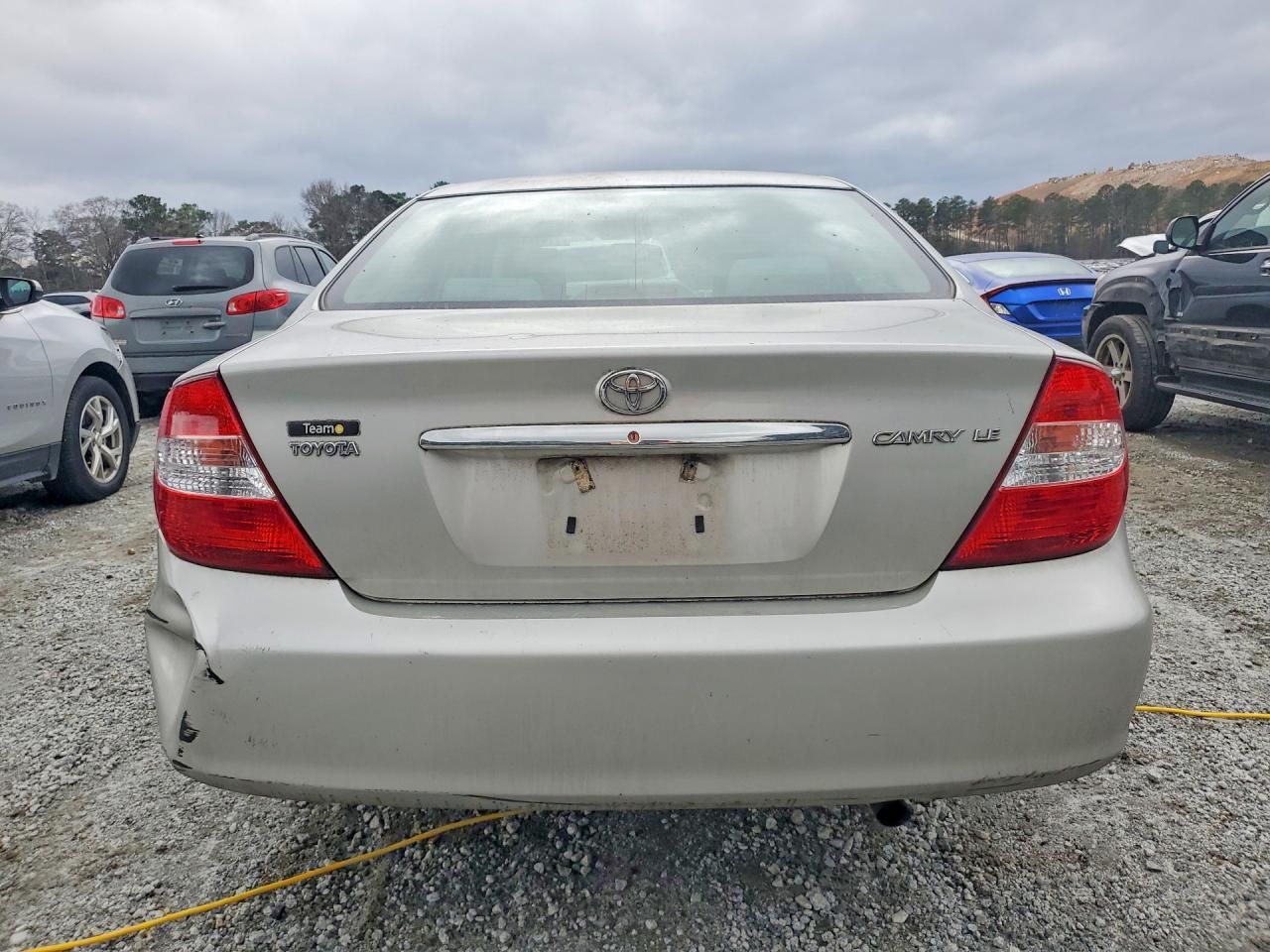 2004 Toyota Camry le