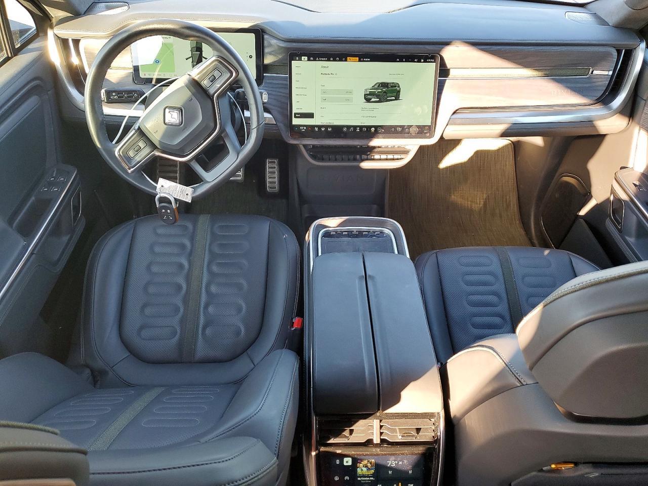 2024 Rivian R1S Adventure