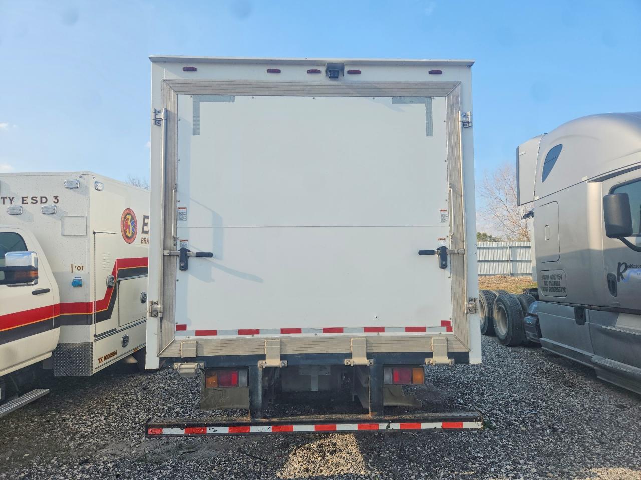 2019 Isuzu NPR HD BOX Truck