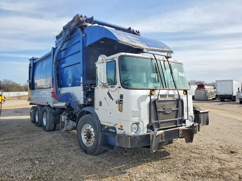 2015 Autocar Llc Xpeditor