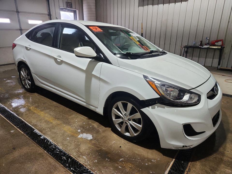 2013 Hyundai Accent gls