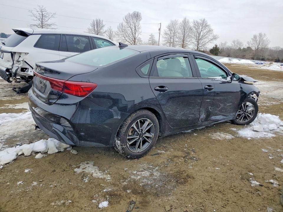 2022 KIA Forte fe