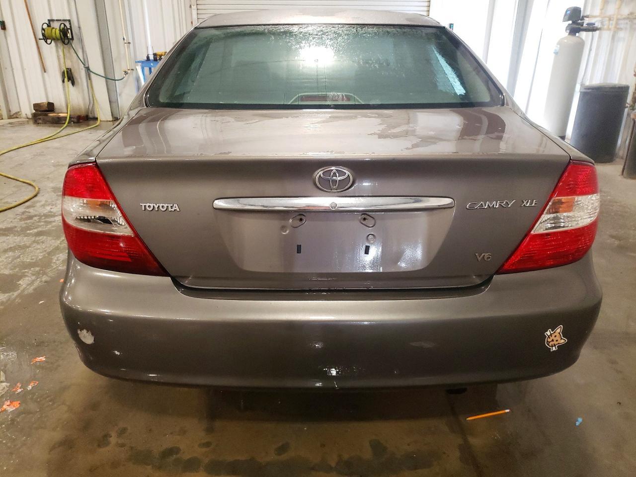2002 Toyota Camry le