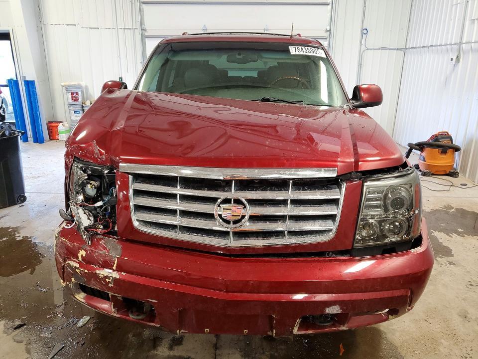 2002 Cadillac Escalade Luxury