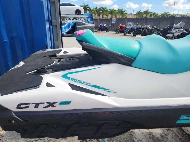 2022 Seadoo GTX