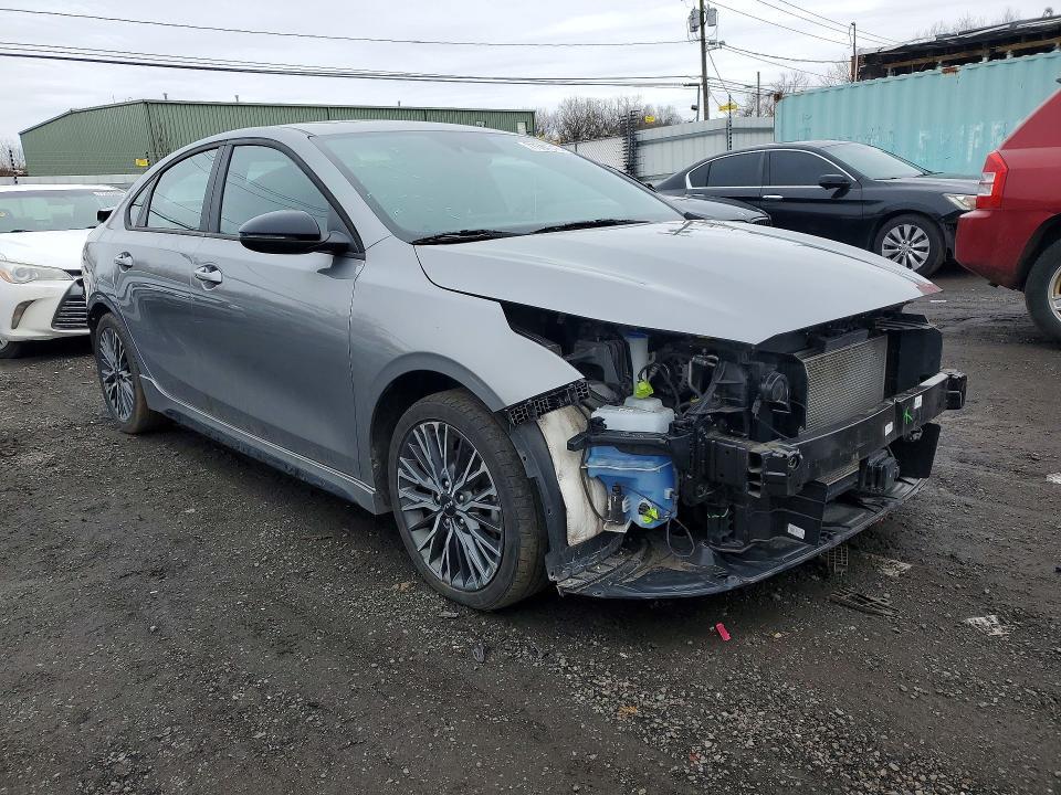 2023 KIA Forte gt Line