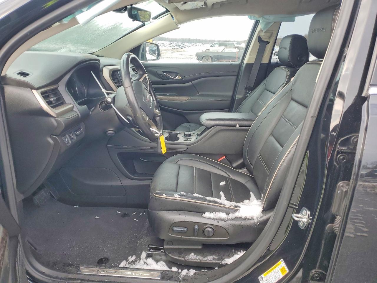 2022 GMC Acadia Denali