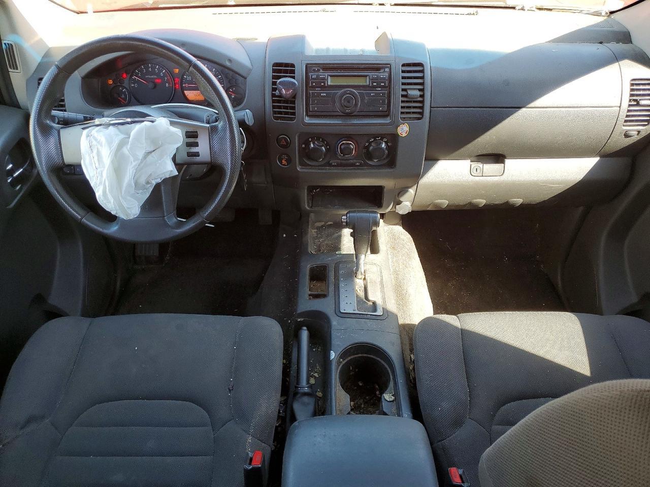 2010 Nissan Frontier xe