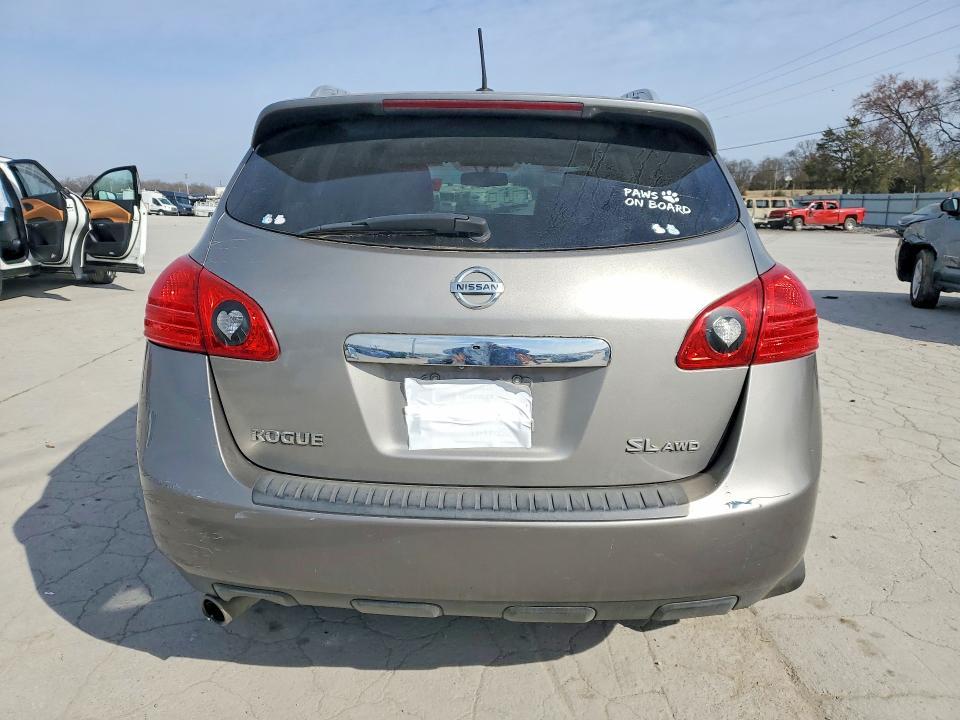 2011 Nissan Rogue s