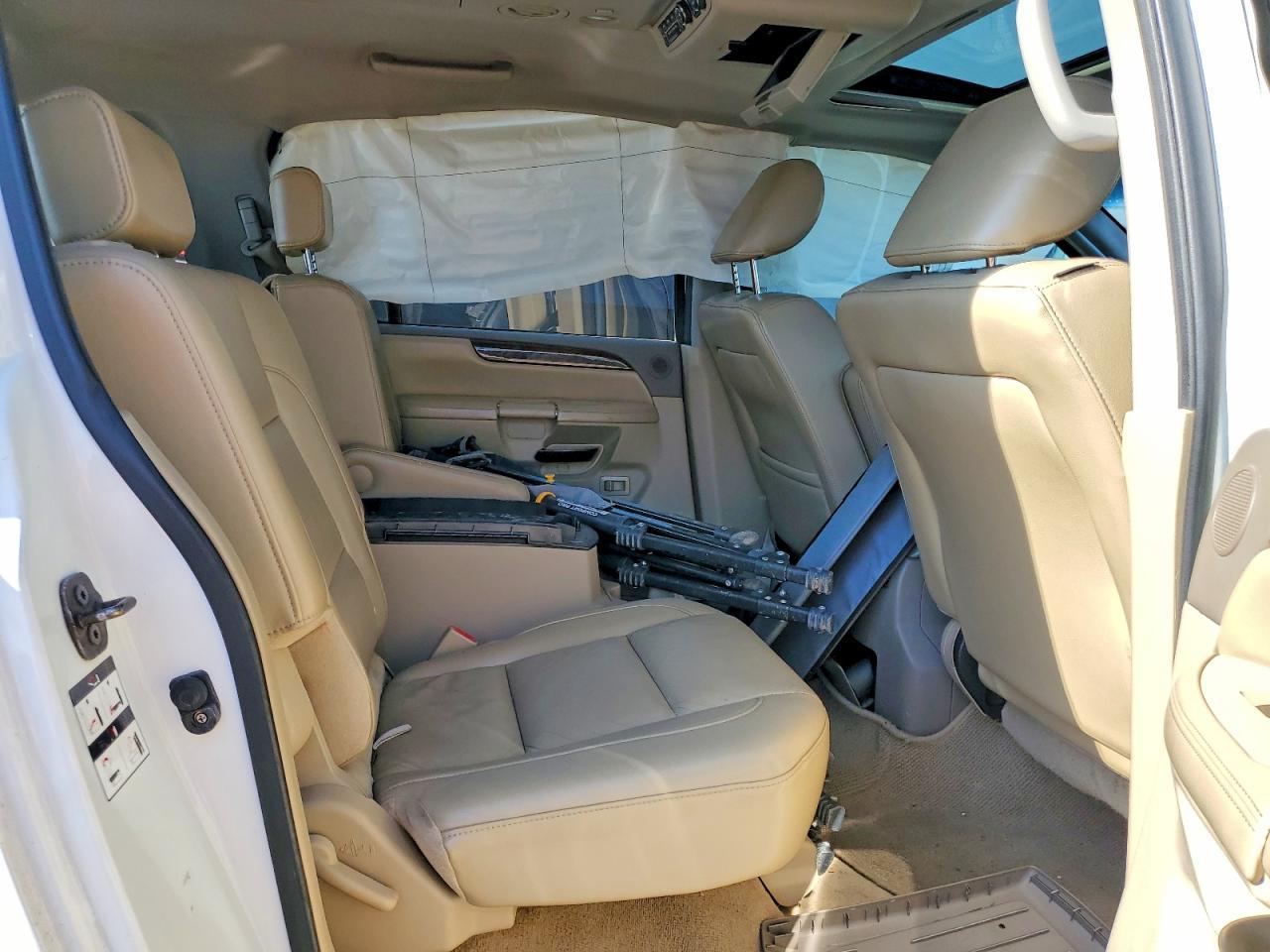 2011 Nissan Armada Platinum