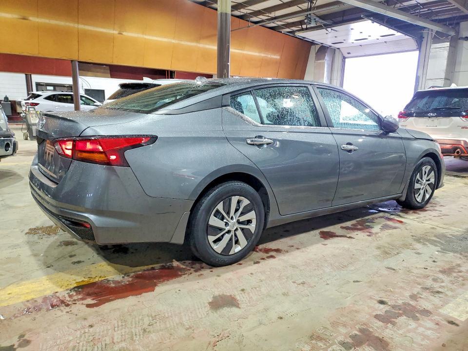 2019 Niss Altima