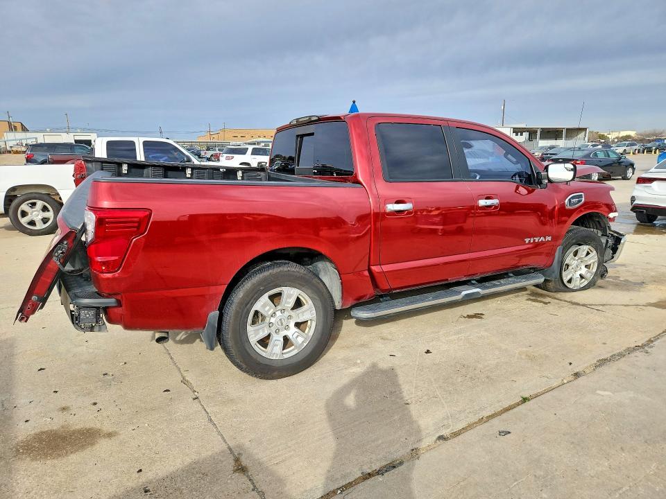 2017 Nissan Titan SV