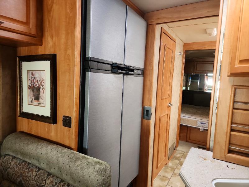 2007 Freigliner Chassis X Line Motor Home