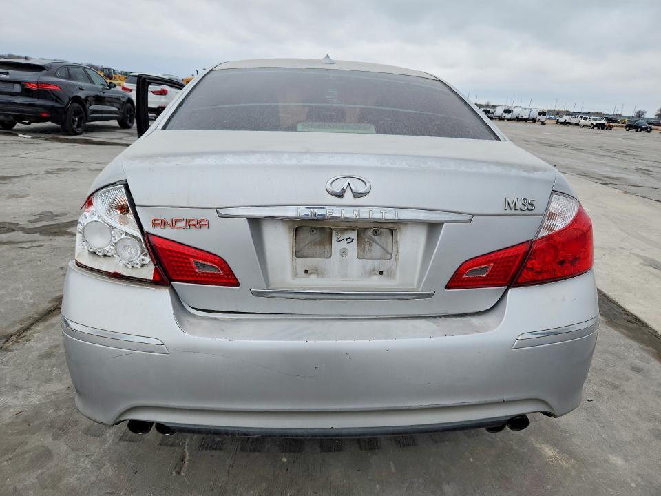 2008 Infinity M35 Base