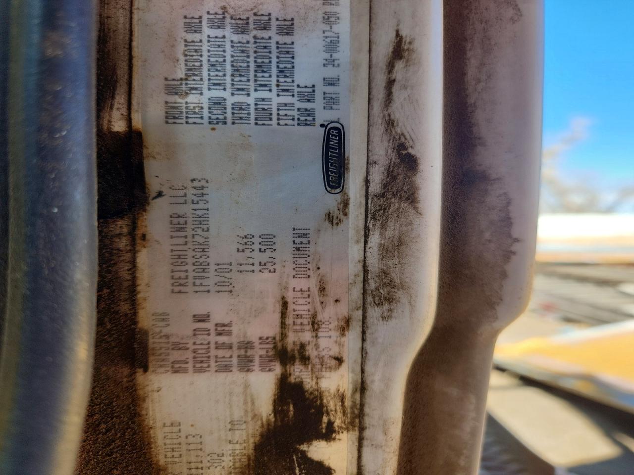 2002 Freightliner FL70 Refuse Truck