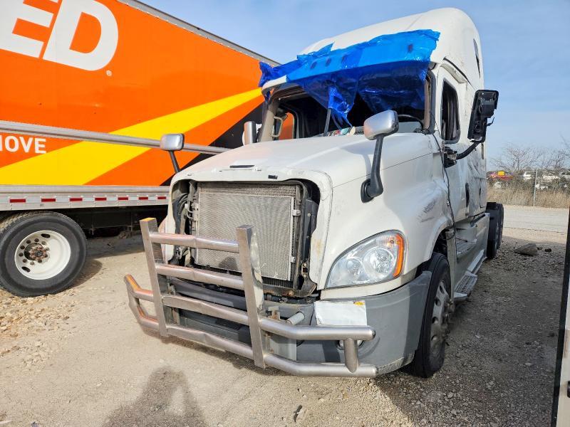 2017 Freightliner Cascadia 125 Semi Truck