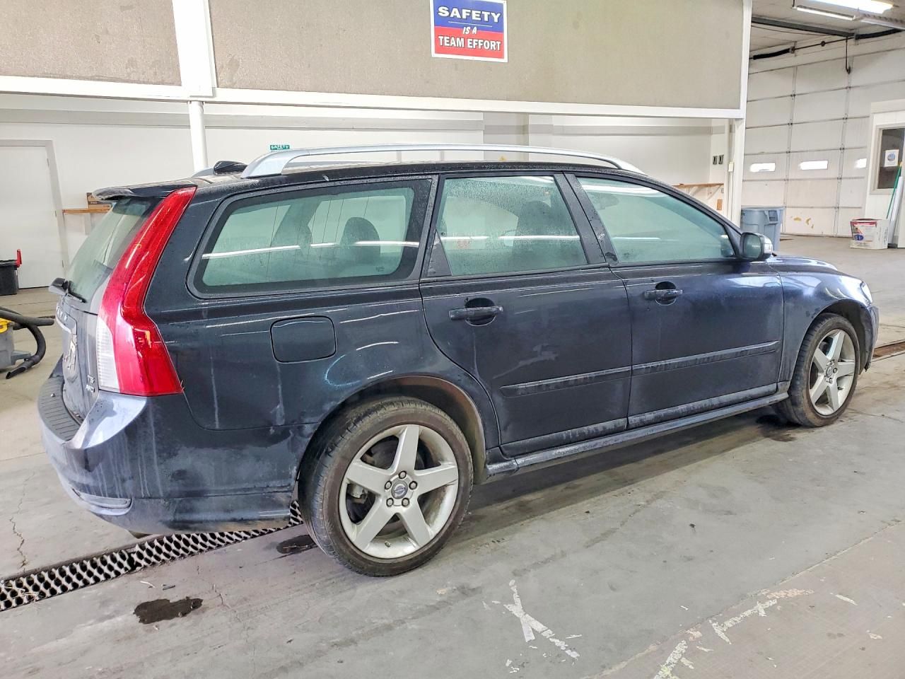 2010 Volvo V50 T5
