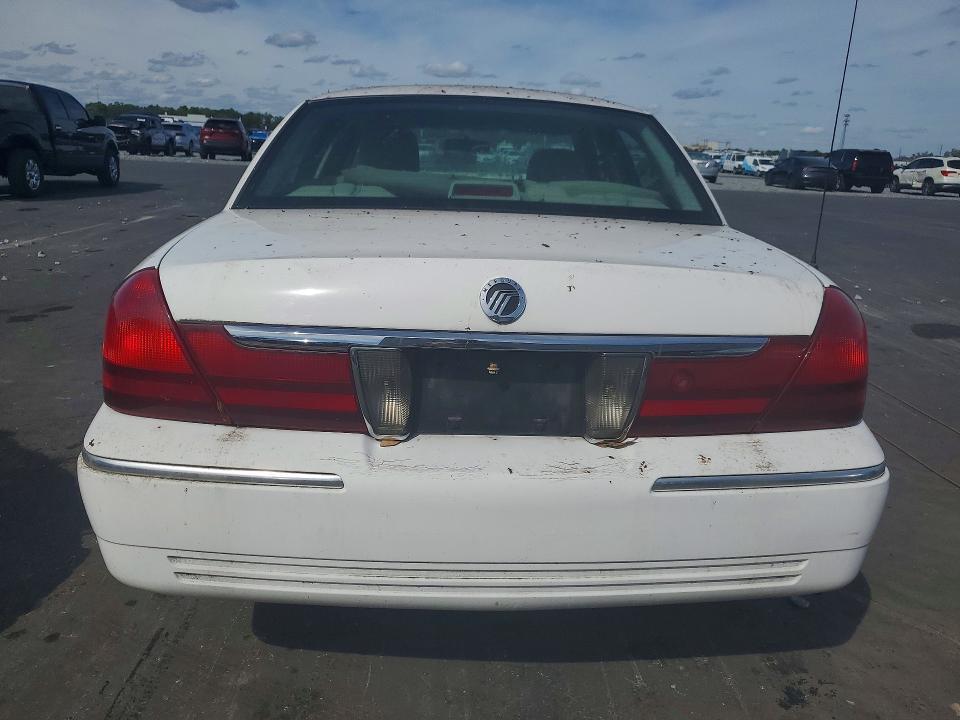 2005 Mercury Grand Marquis gs