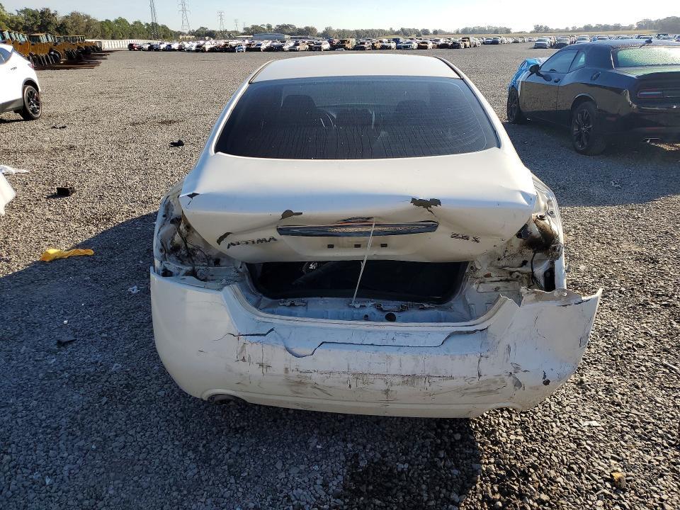 2011 Nissan Altima Base