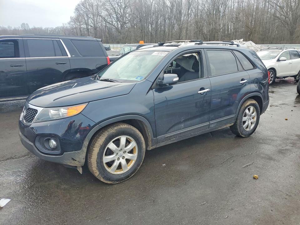2013 KIA Sorento lx