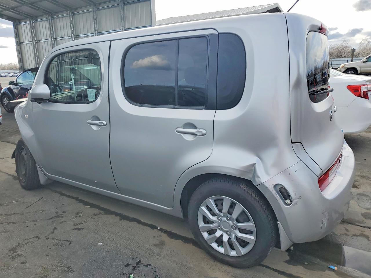 2013 Niss Cube