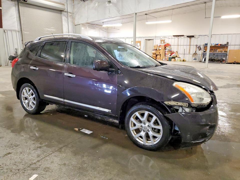 2013 Nissan Rogue s