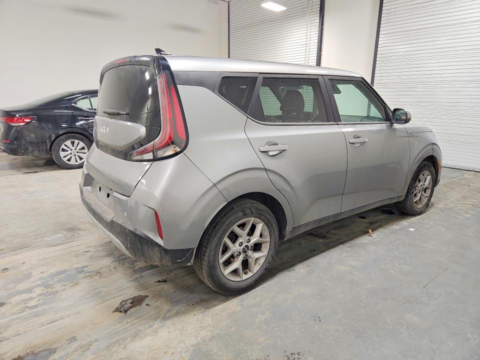 2024 KIA Soul lx