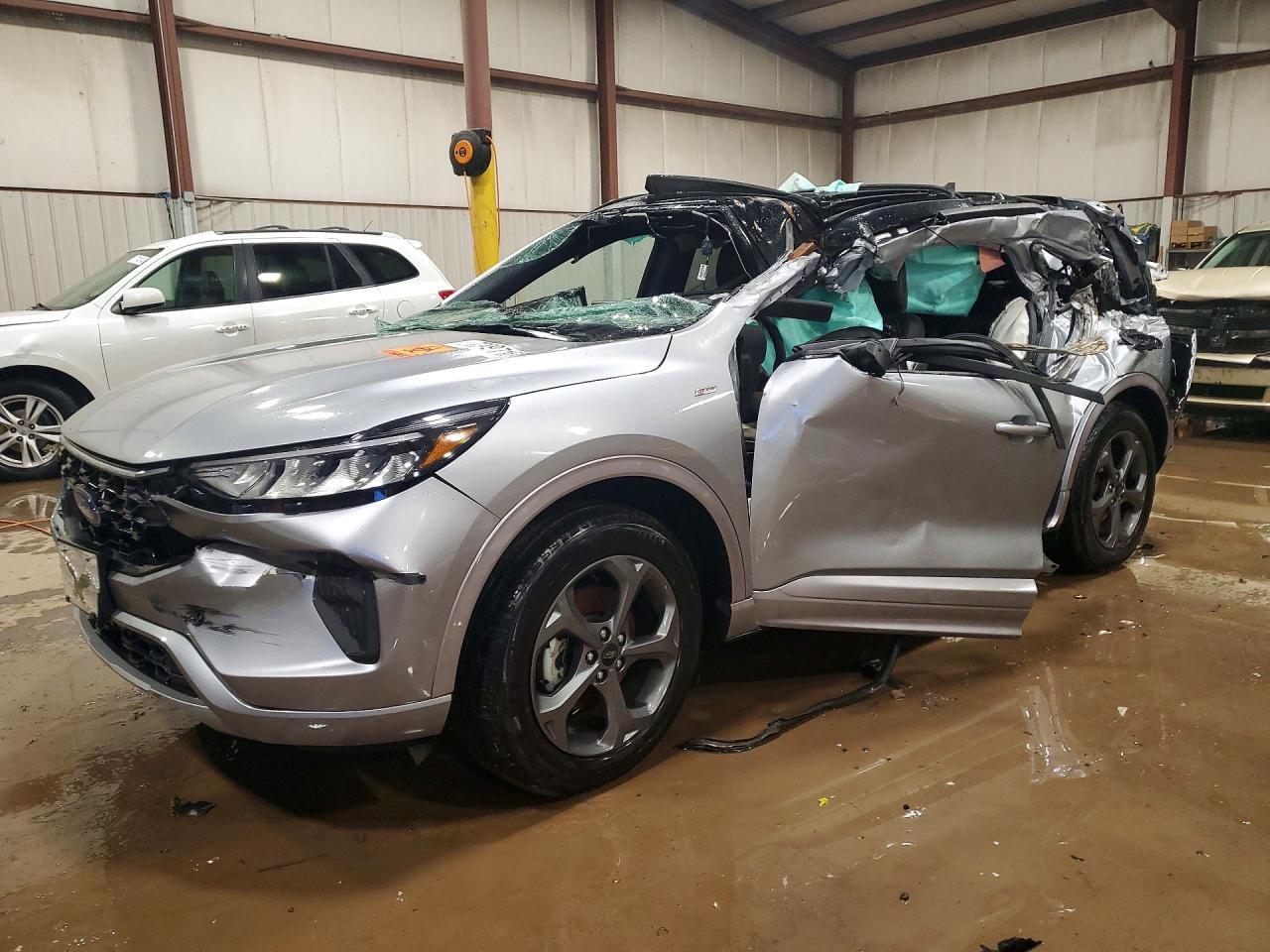 2024 Ford Escape st Line
