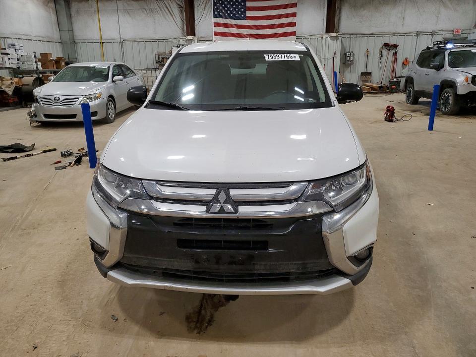 2016 Mitsubishi Outlander es