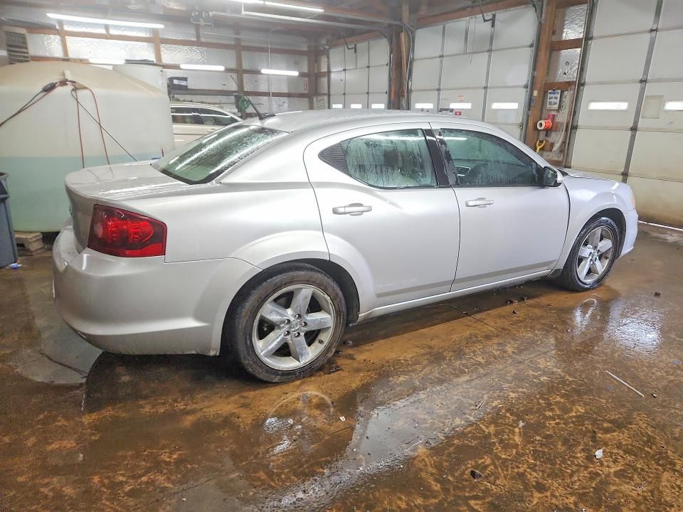 2011 Dodge Avenger lux