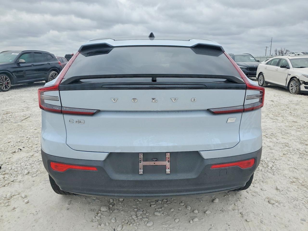 2024 Volvo C40 Recharge Plus