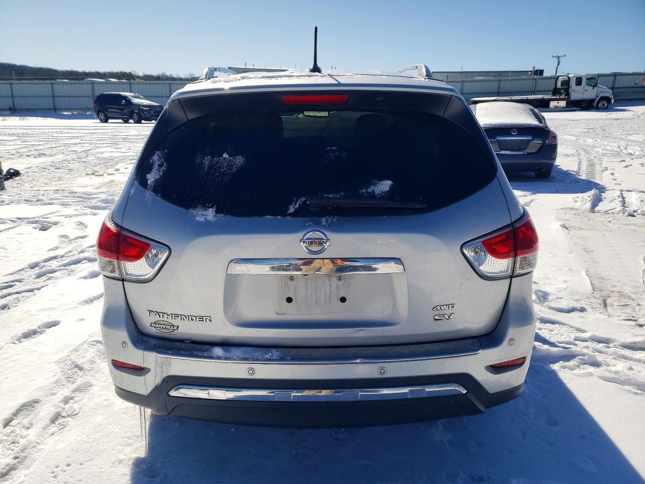 2015 Nissan Pathfinder s