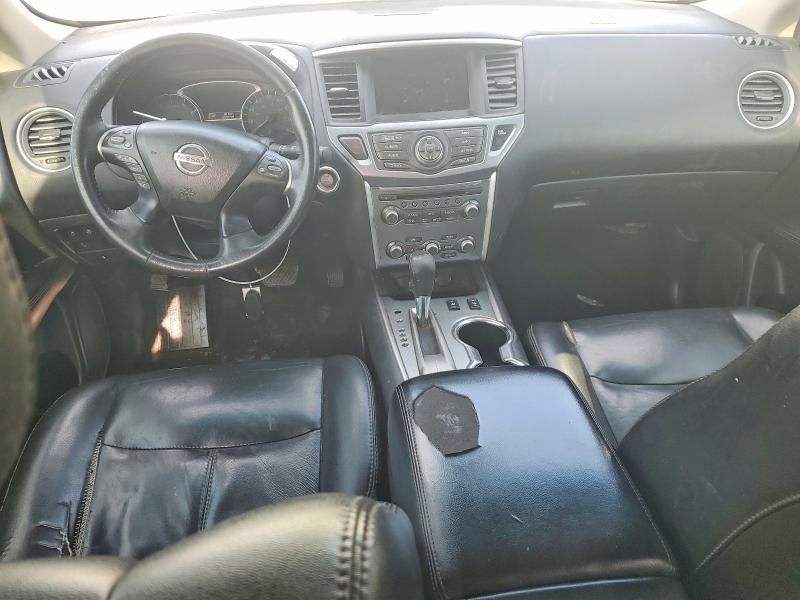 2017 Nissan Pathfinder s