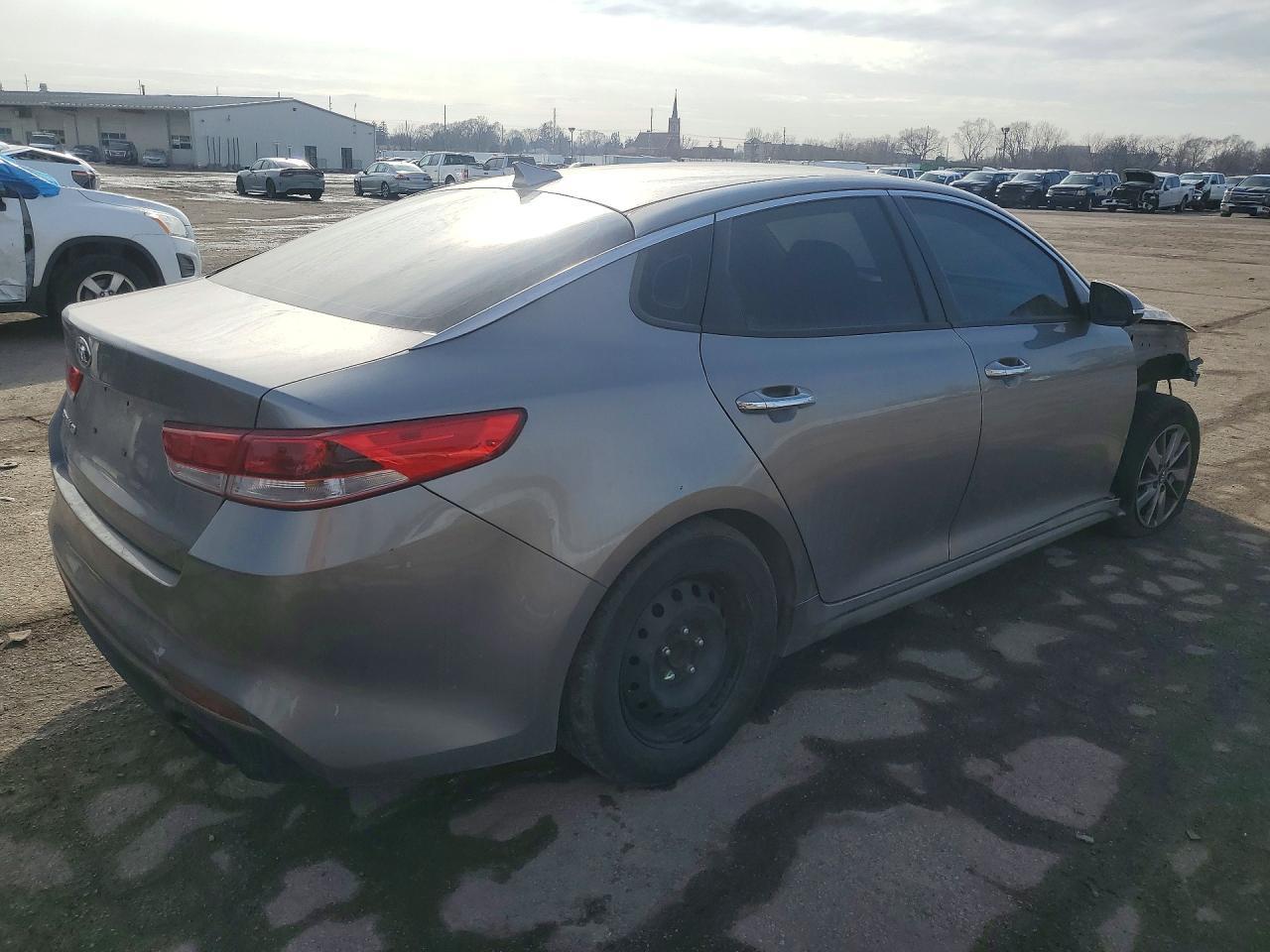 2016 KIA Optima lx