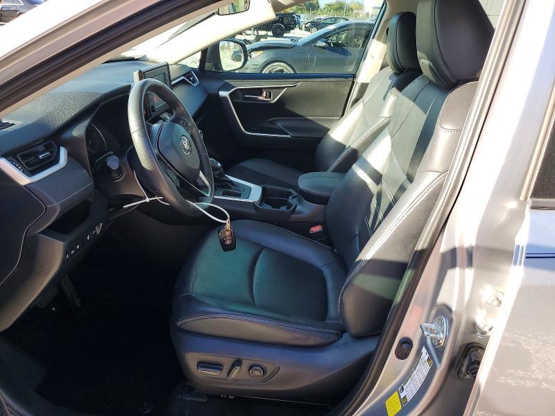 2020 Toyota Rav4 xle Premium