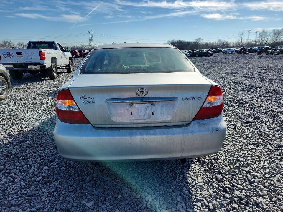 2003 Toyota Camry le