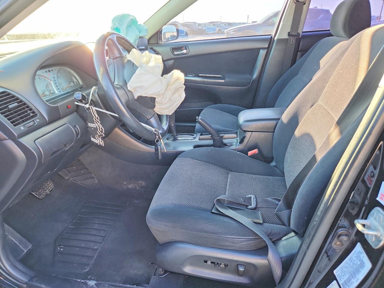 2003 Toyota Camry le