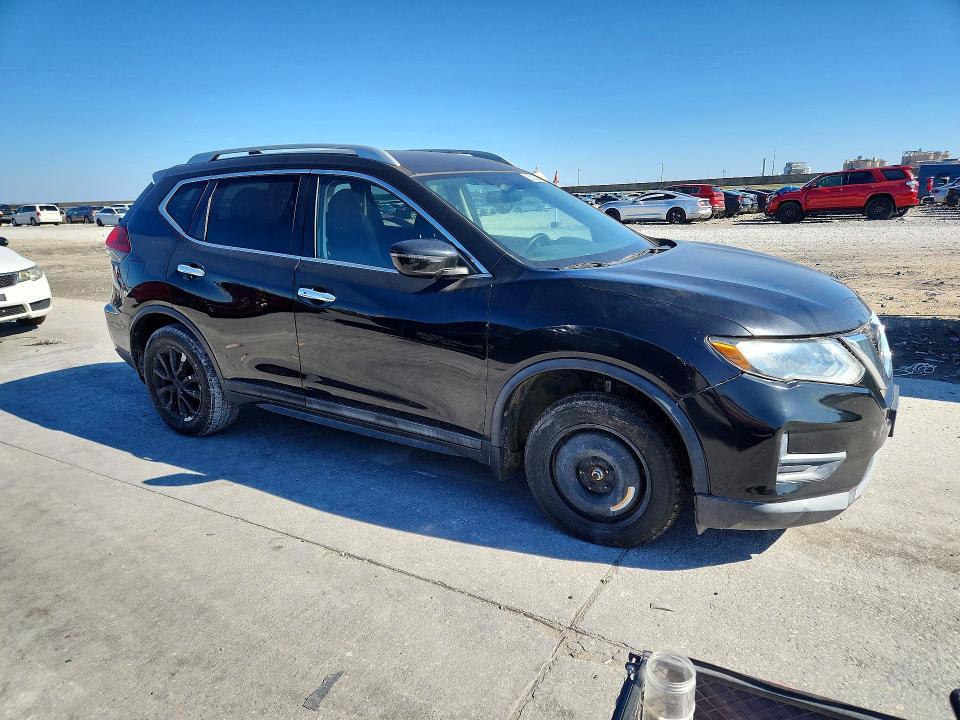 2018 Nissan Rogue s