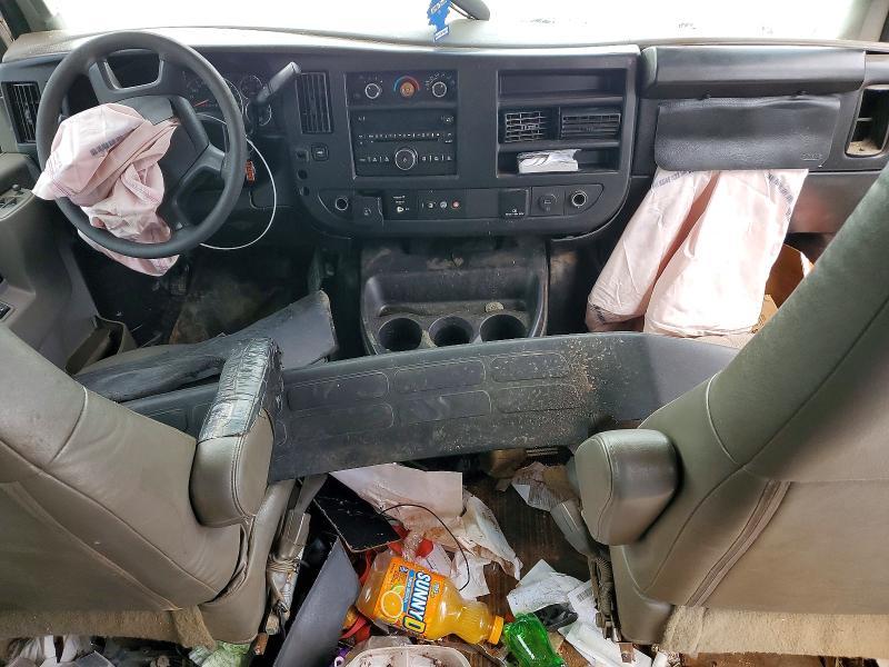 2017 Chevrolet Express G2500 LS