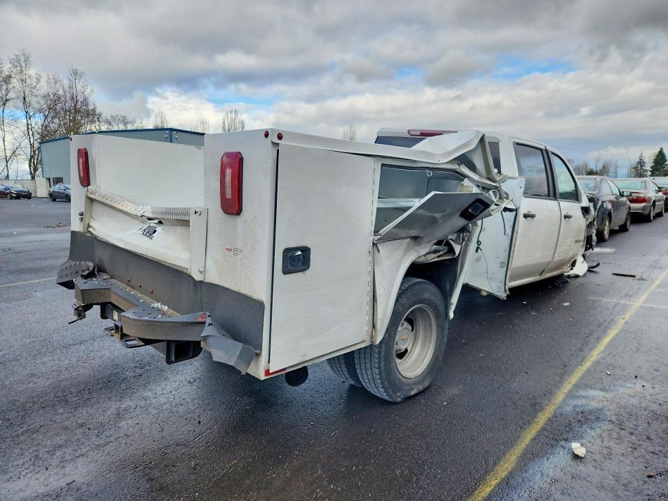 2024 Chev 3500